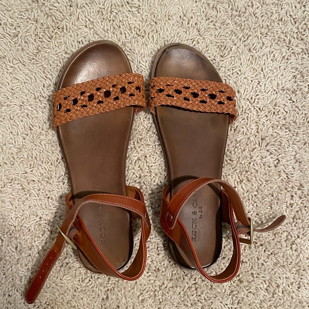 Rock & Candy tanish brown sandals size 7